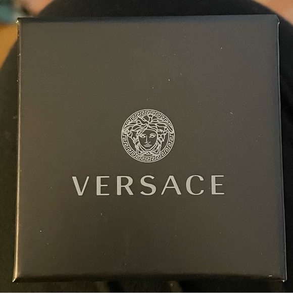 AUTHENTIC and current season Versace Medusa Stud Earrings Brand NEW! - Picture 4 of 7